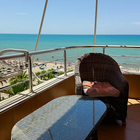 Daniel & Gabriel Seaview Apartament